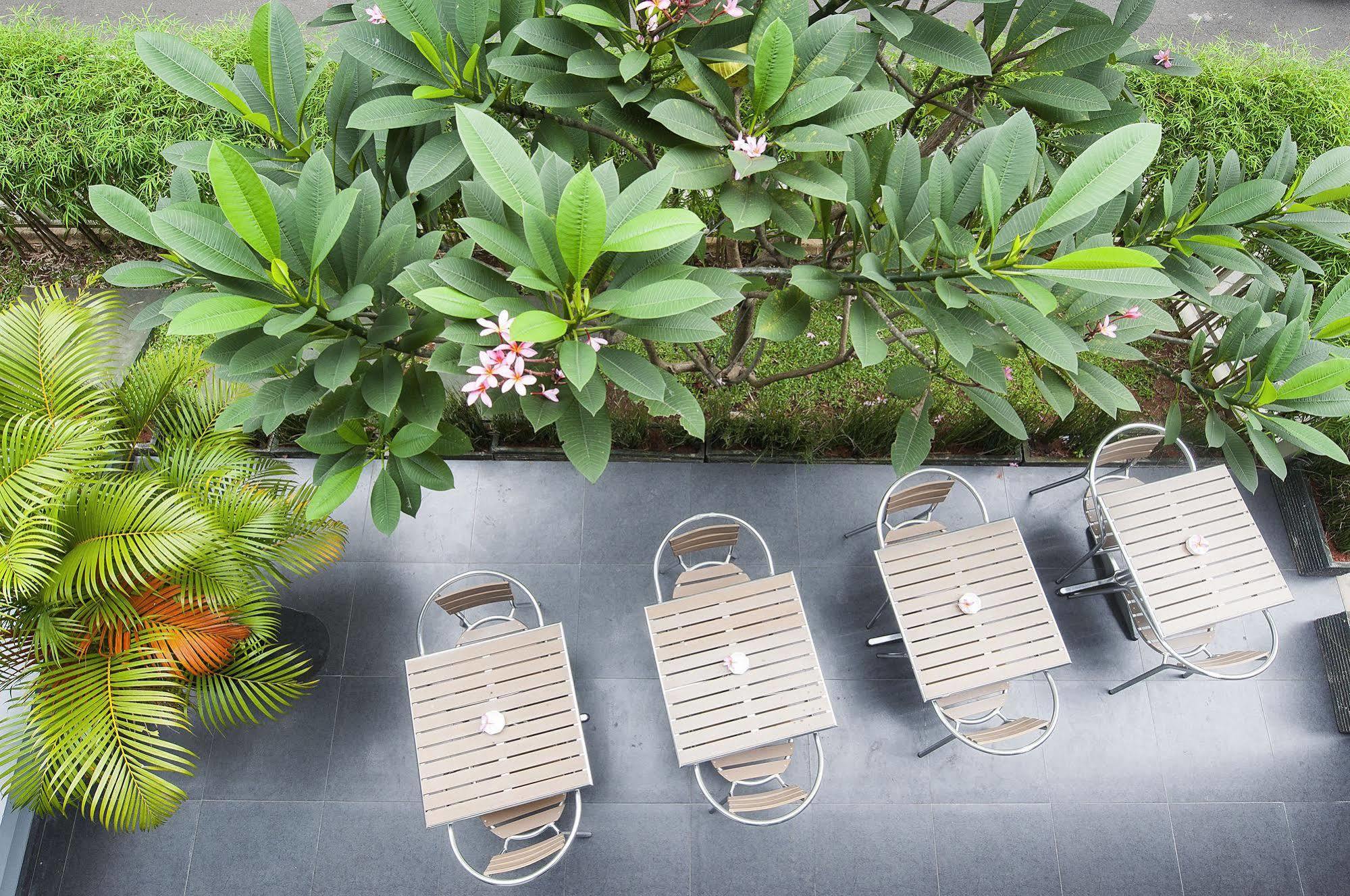 Sampit Residence Managed By Flat06 Джакарта Экстерьер фото