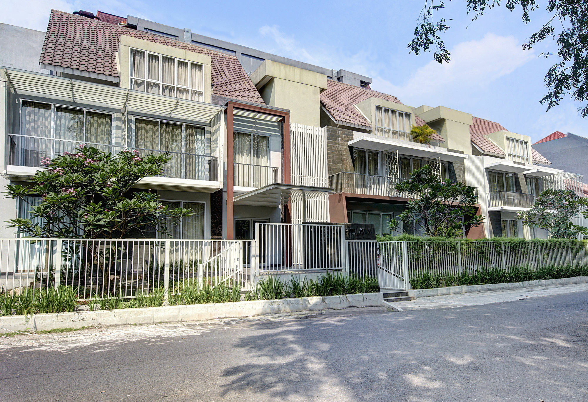 Sampit Residence Managed By Flat06 Джакарта Экстерьер фото